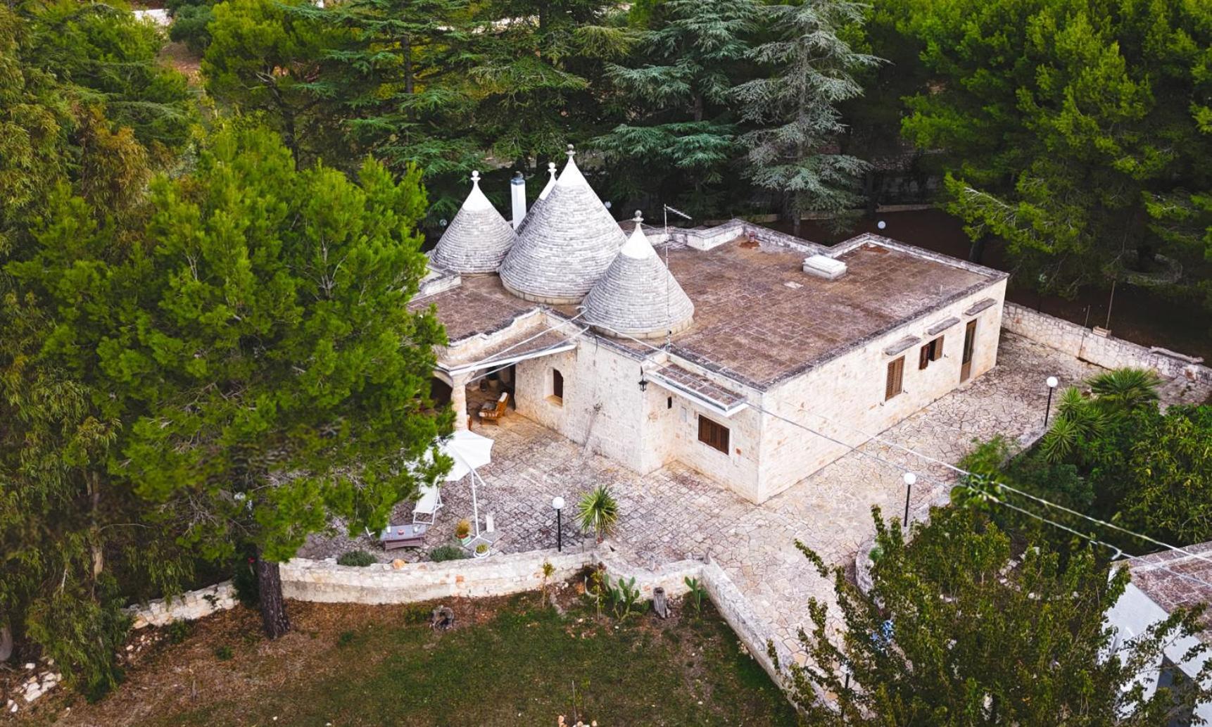 Trulli Pinnacoli Locorotondo Exterior photo